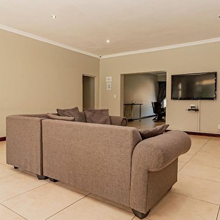 See You There Accommodation 1 Centurion Eksteriør billede
