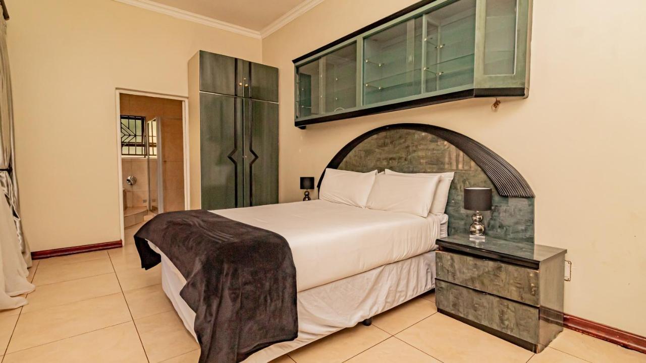 See You There Accommodation 1 Centurion Eksteriør billede