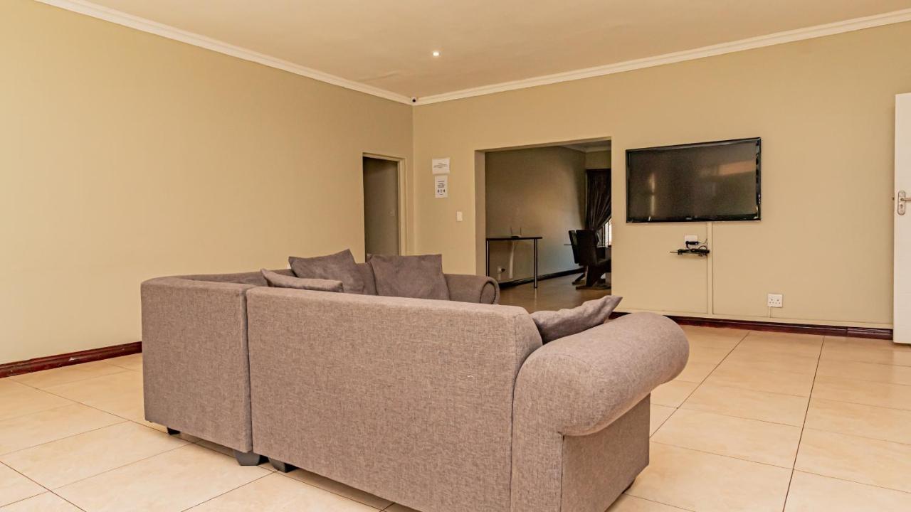 See You There Accommodation 1 Centurion Eksteriør billede