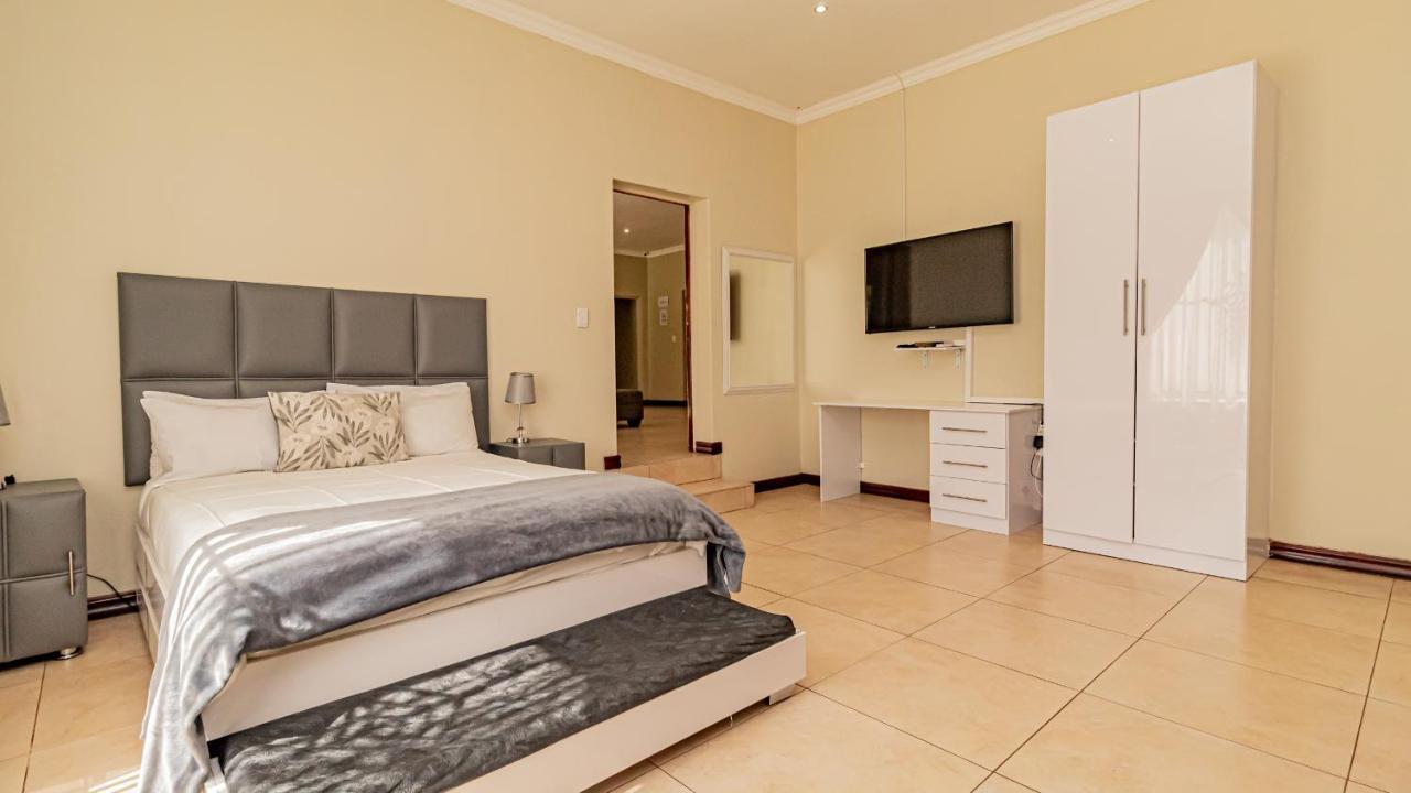 See You There Accommodation 1 Centurion Eksteriør billede